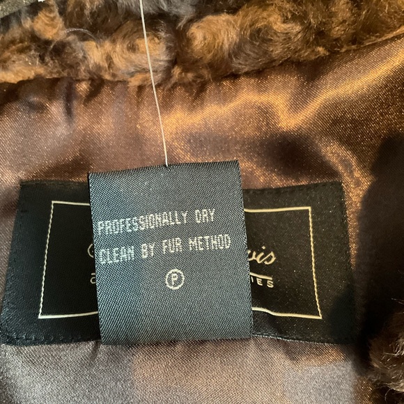 Terri Lewis brown cape - Picture 7 of 12